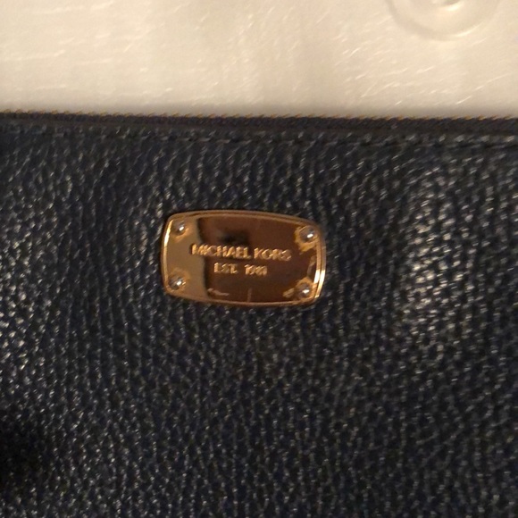 🔥MICHAEL KORS 🔥XxLarge wristlet 🔥🔥 main image 1